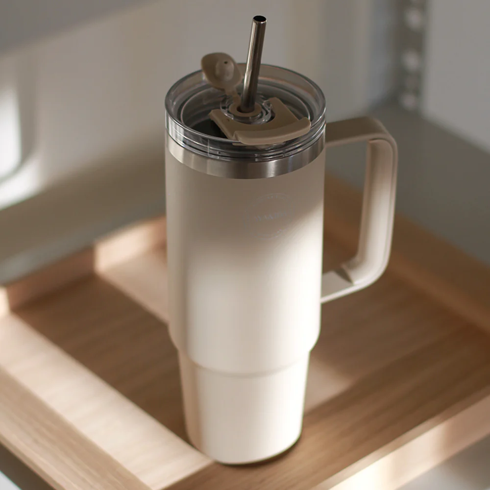 AYA&IDA Thermo Cup with Straw - Driftwood (885ml) - Image 3