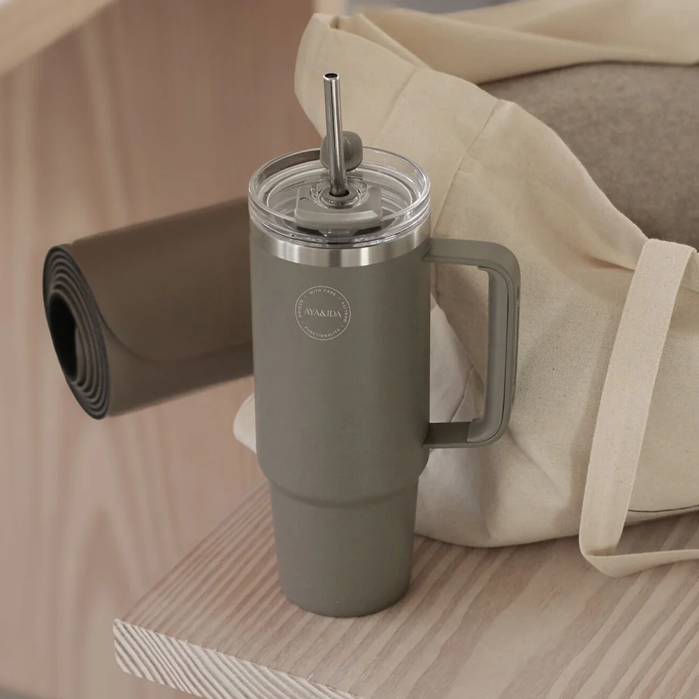 AYA&IDA Thermo Cup with Straw - Light Grey (885ml) - Image 4